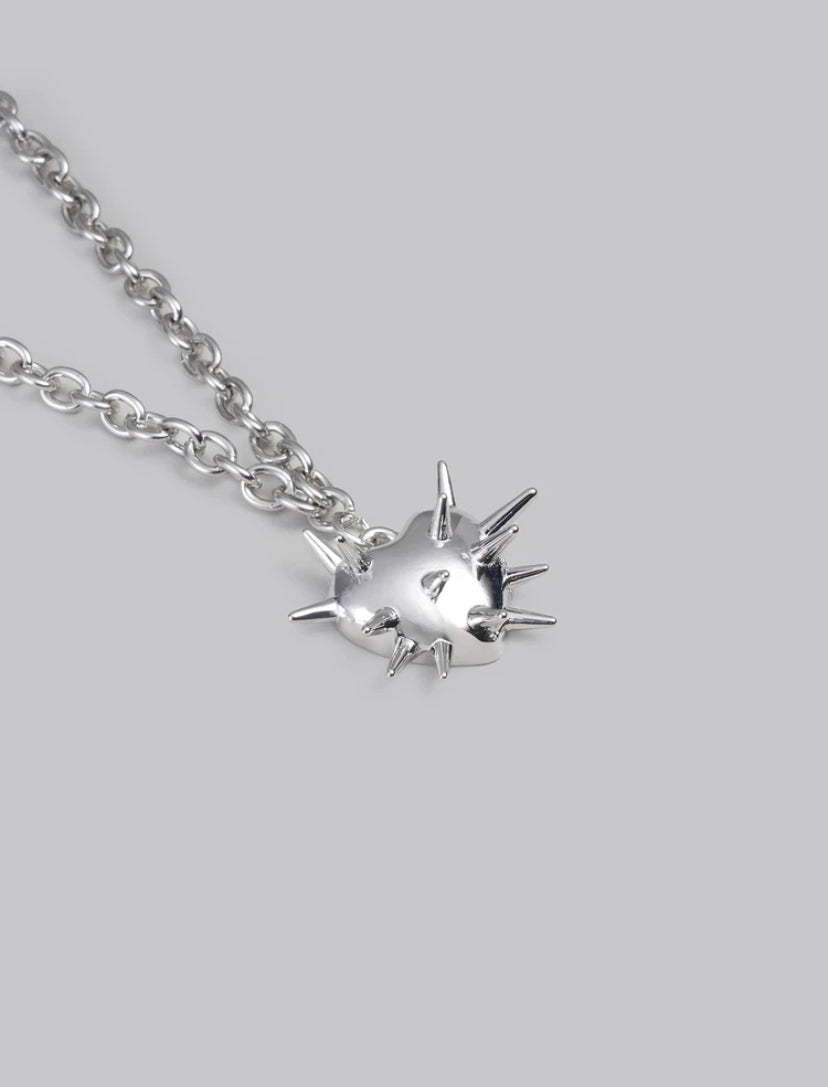 silver thorn heart pendant