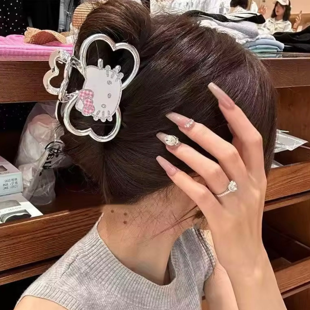 hello kitty hair claw