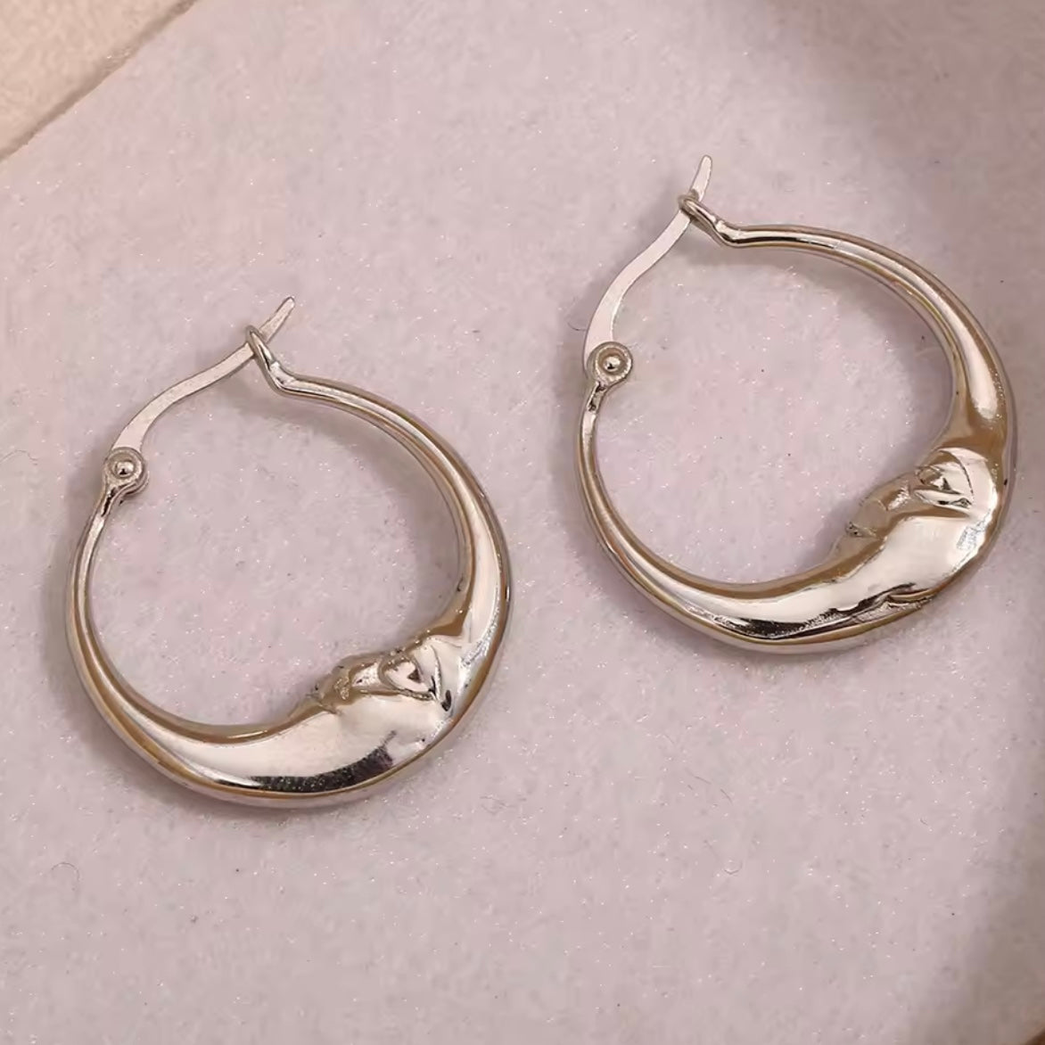 silver moon hoops