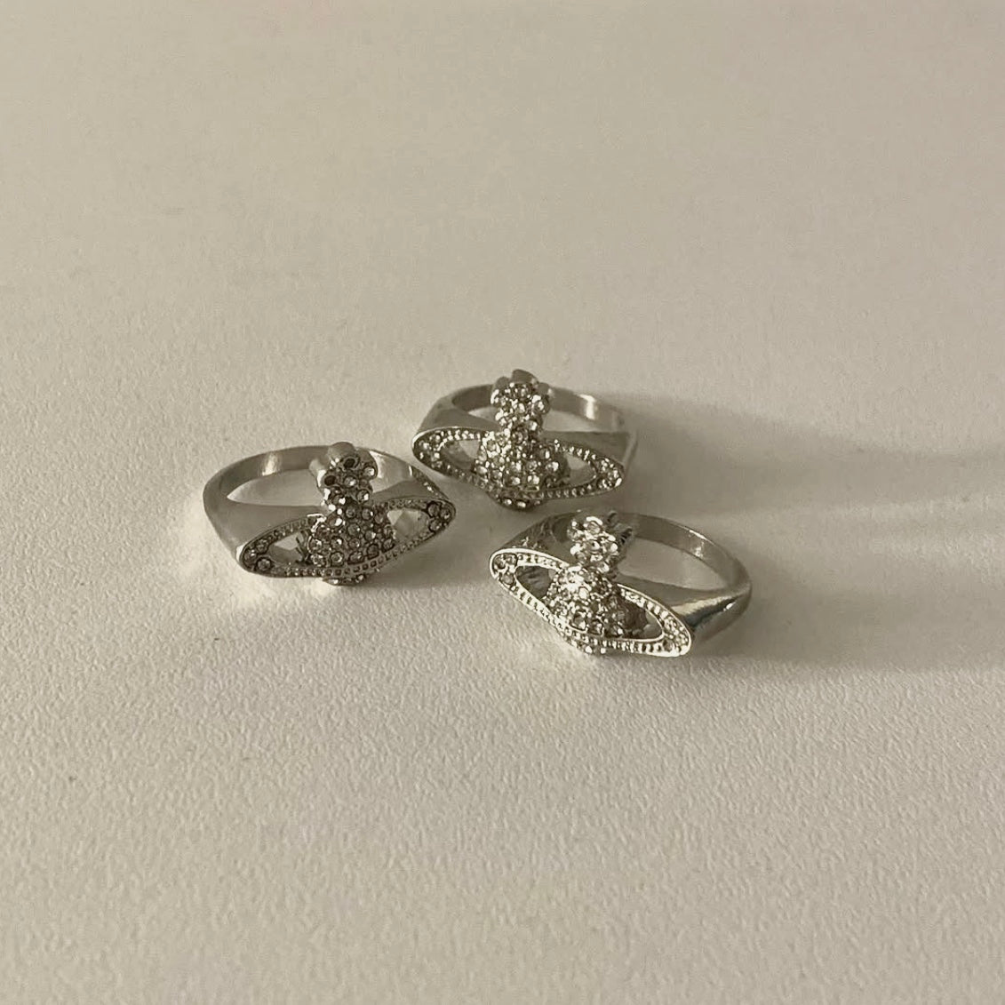 saturn rhinestone ring