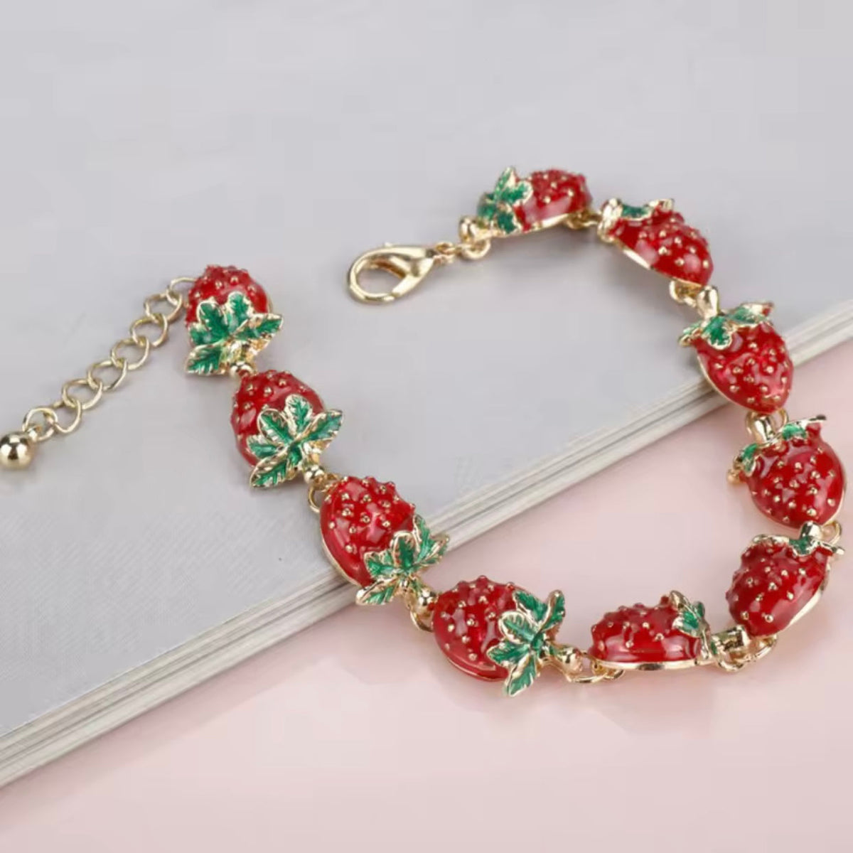 strawberry bracelet 🍓