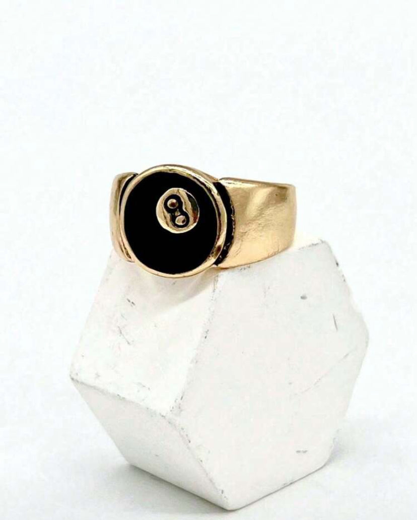 8 ball ring