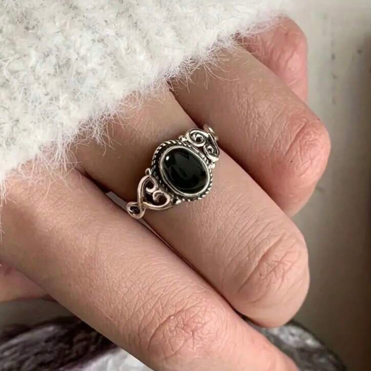black heart ring