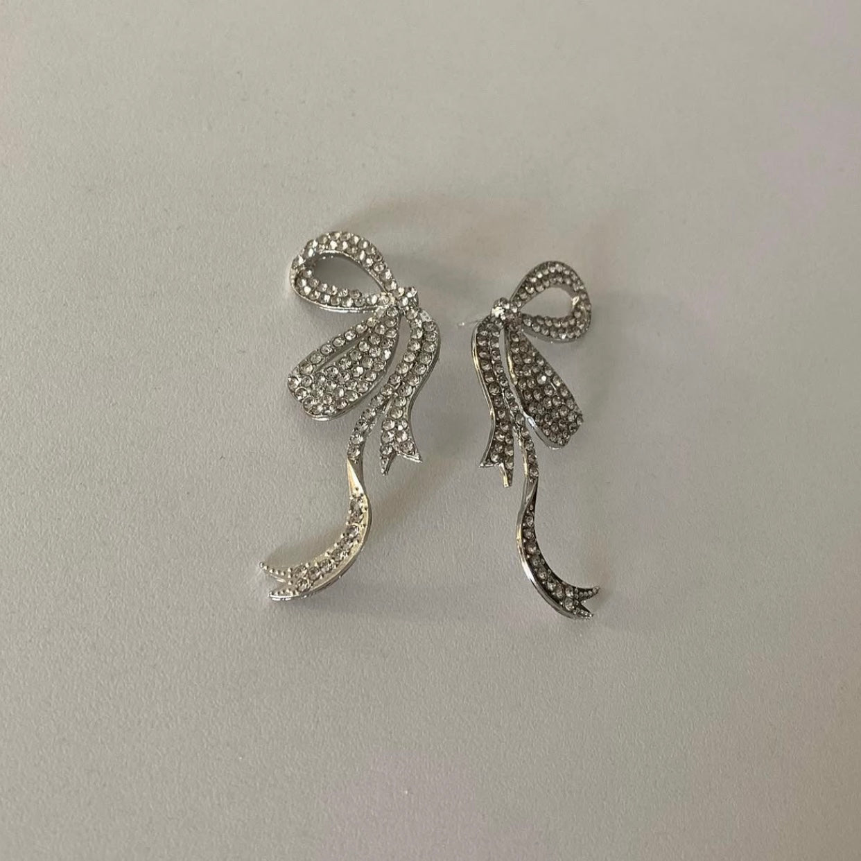 bow earrings