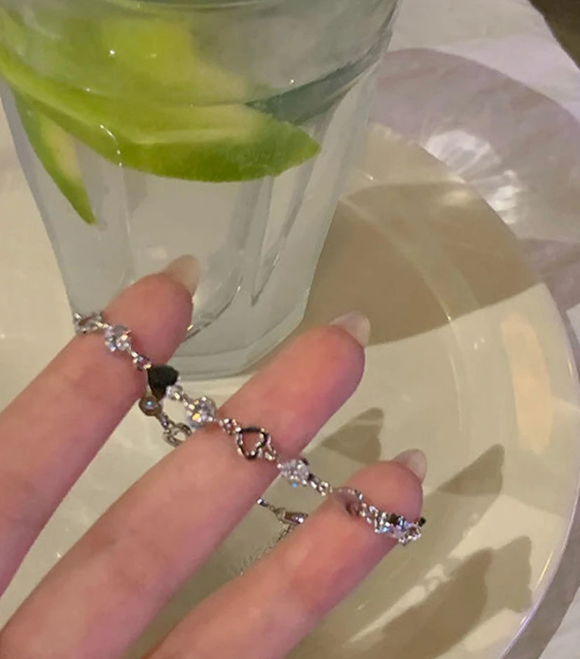 dainty silver heart bracelet