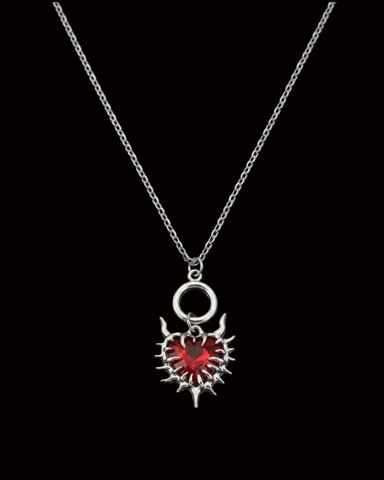 the bramble heart pendant