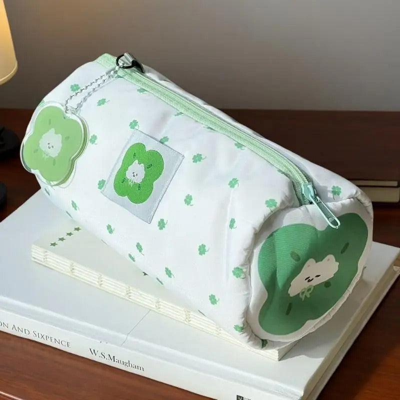 four leaf clover pouch