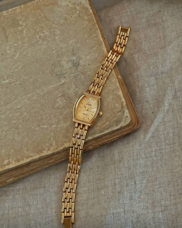 daily wear golden watch