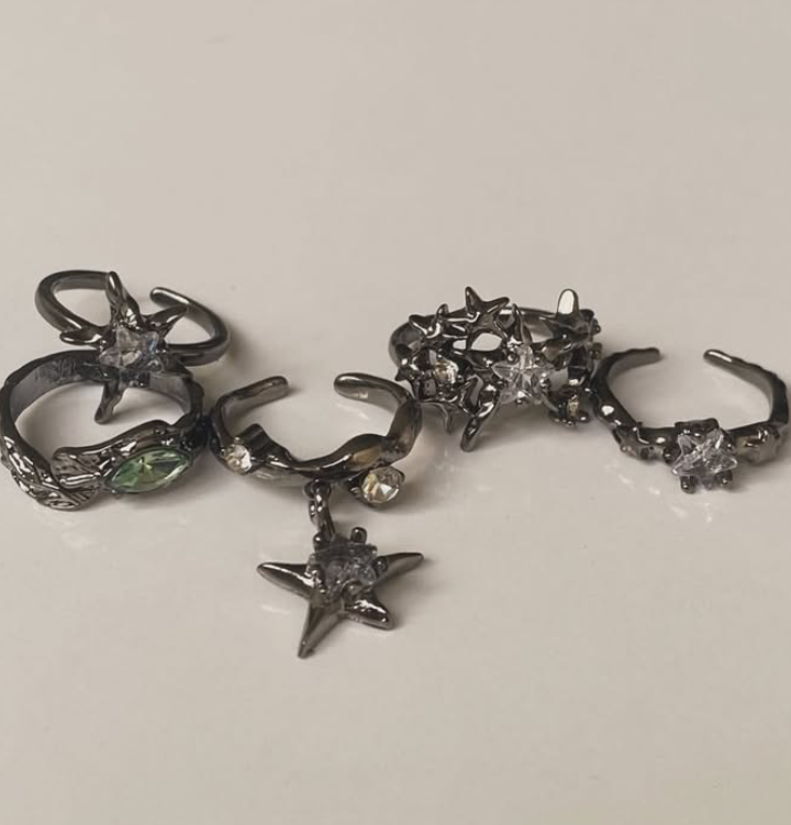 punk black star rings