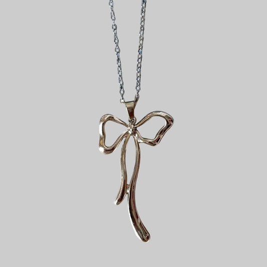 bow necklace