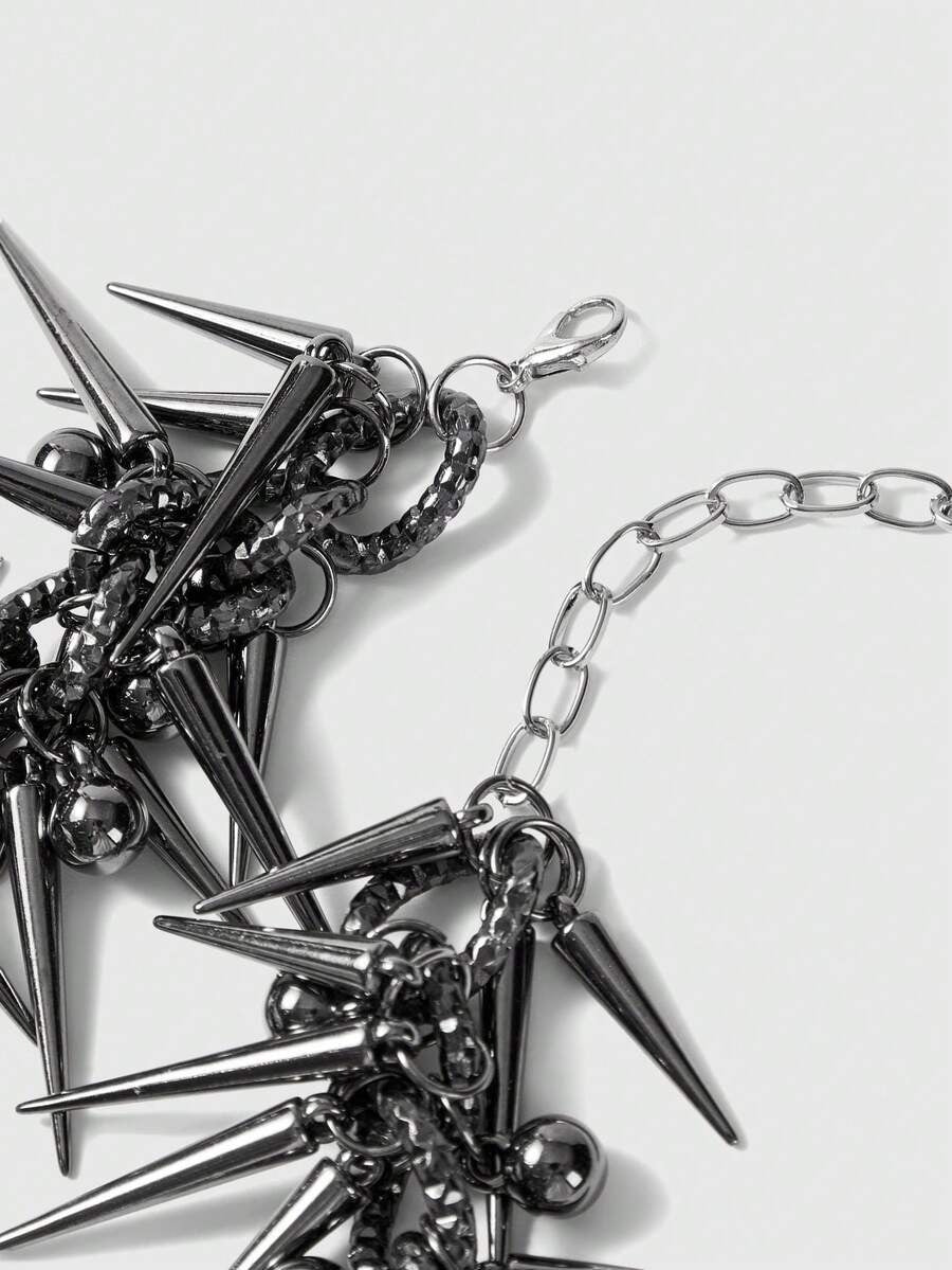 chunky spikes choker