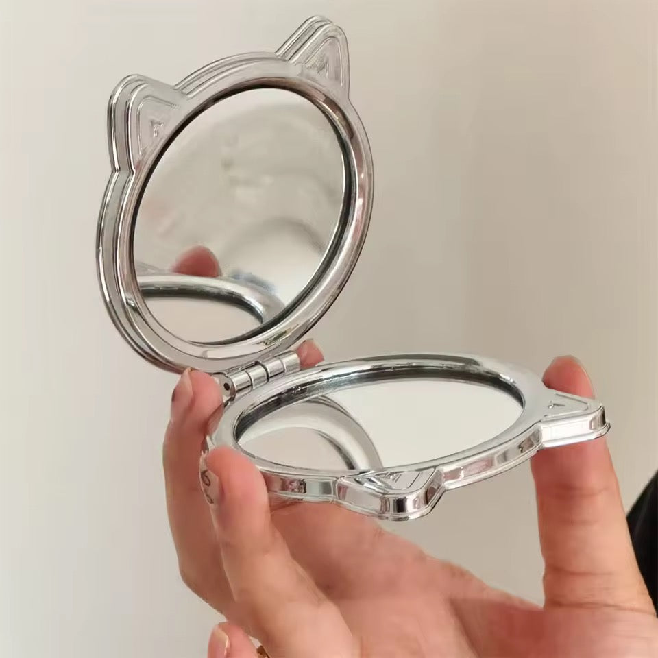 hello kitty sparkling hand mirror