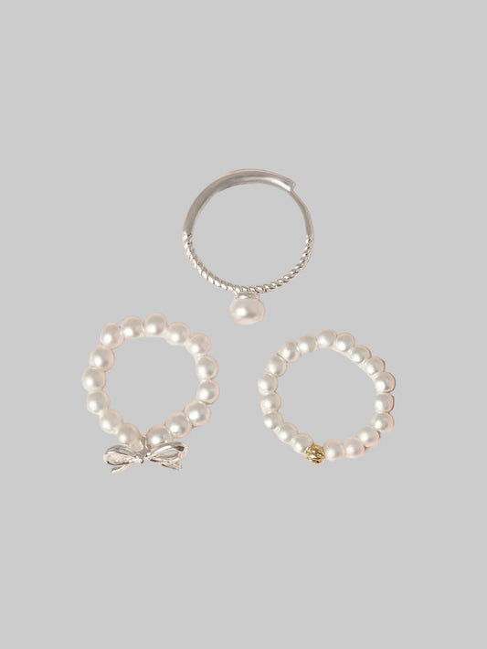 coquette pearl trio ring set