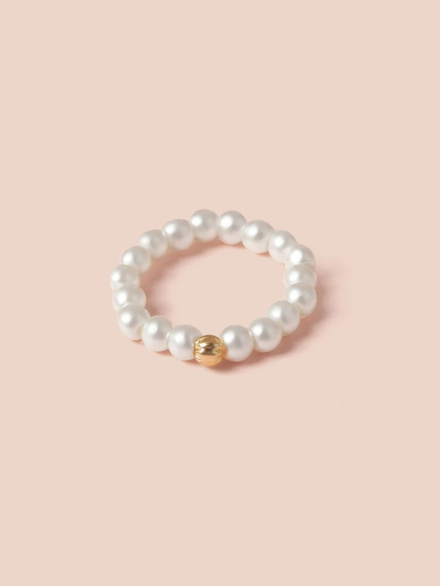 coquette pearl trio ring set