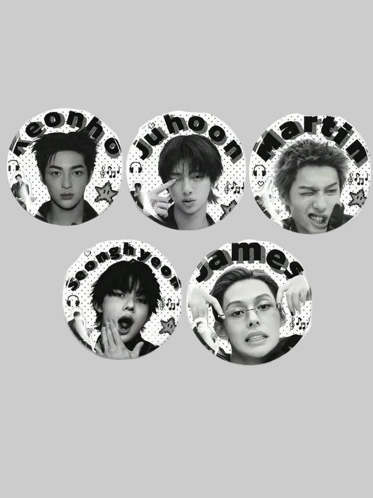 Cortis Badges (1 pc)
