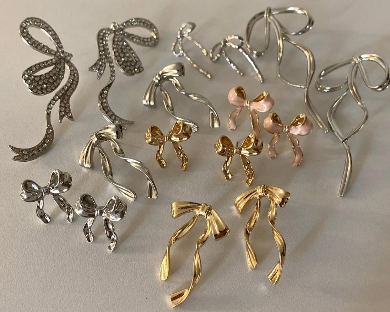 bow earrings