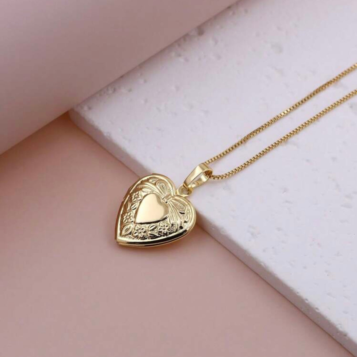 heart locket