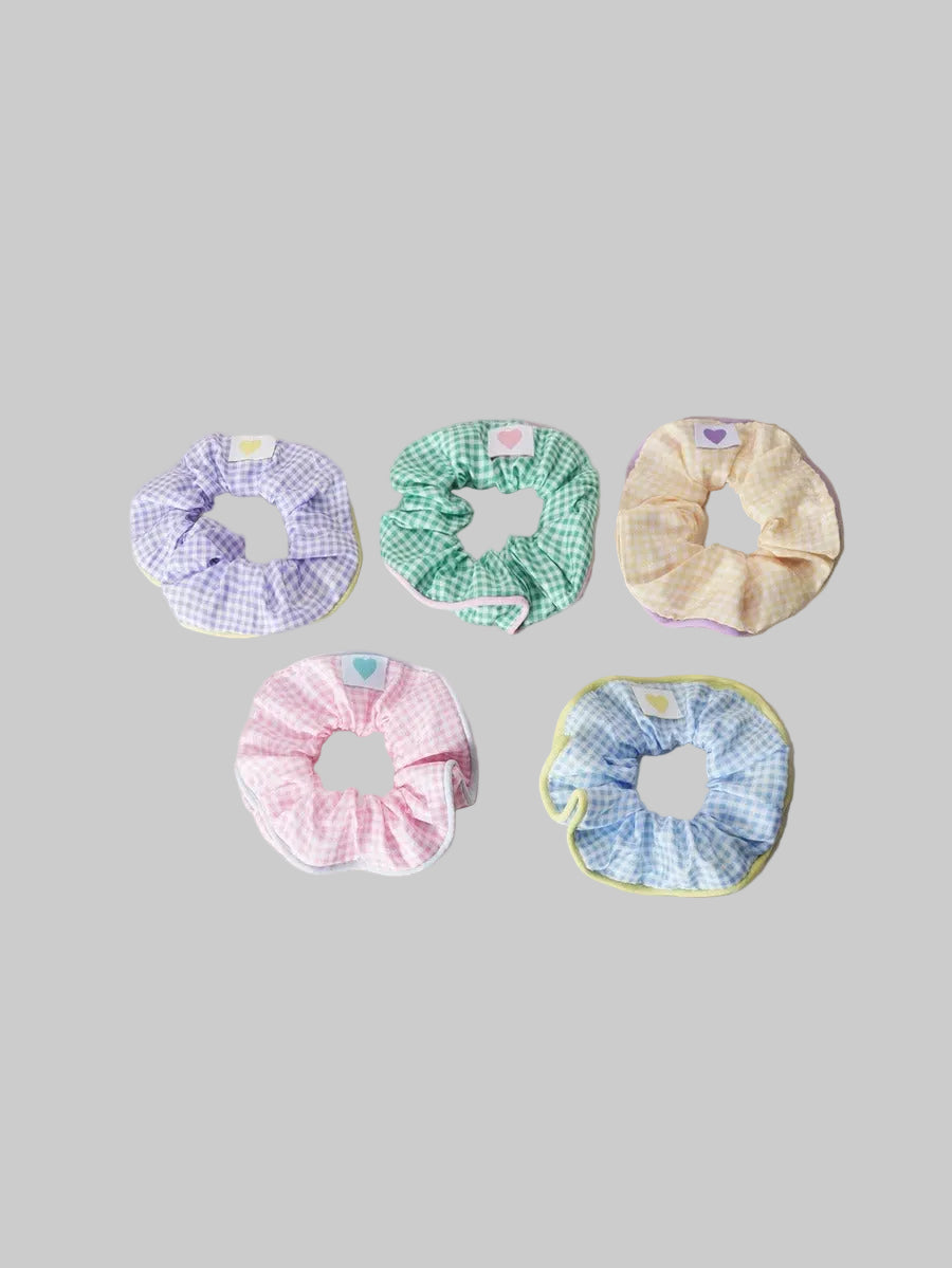 plaid scrunchies set