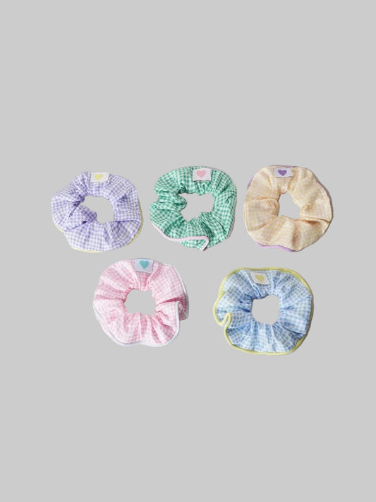 plaid scrunchies set