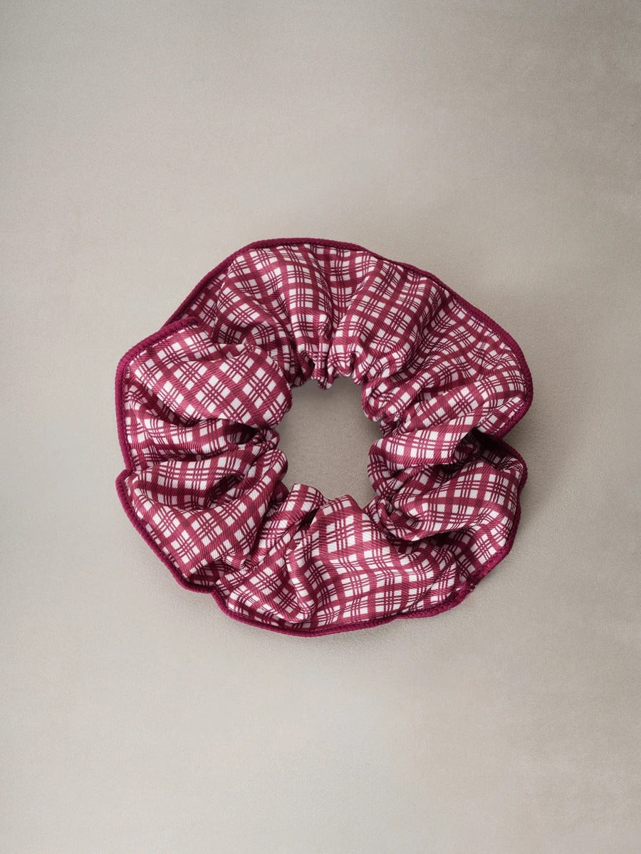red scrunchies set