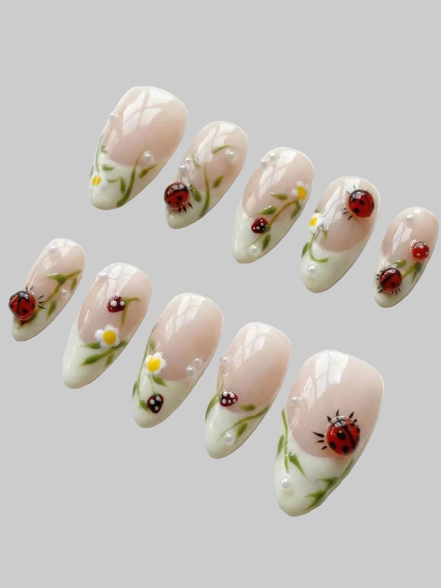 ladybug nails