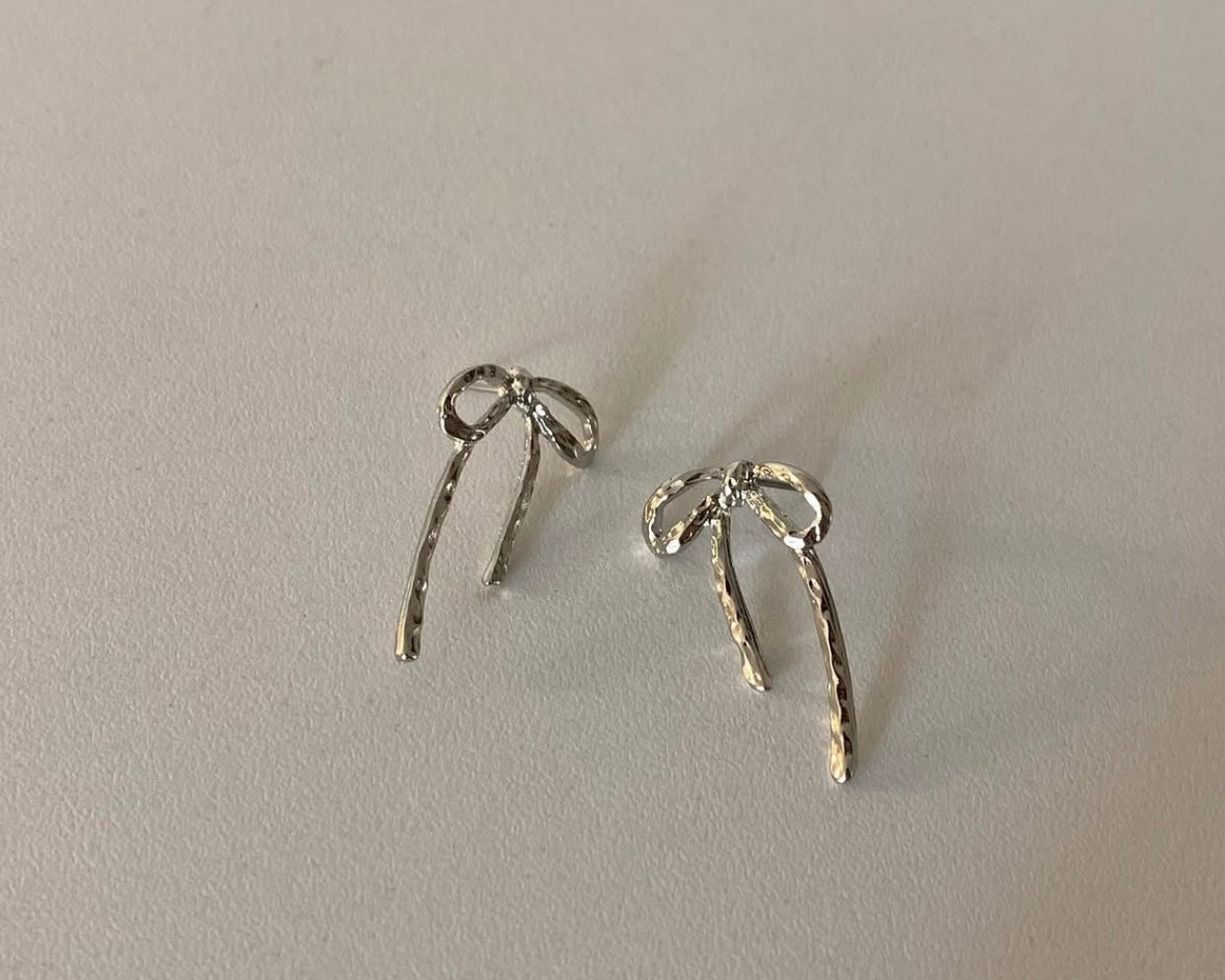 bow earrings