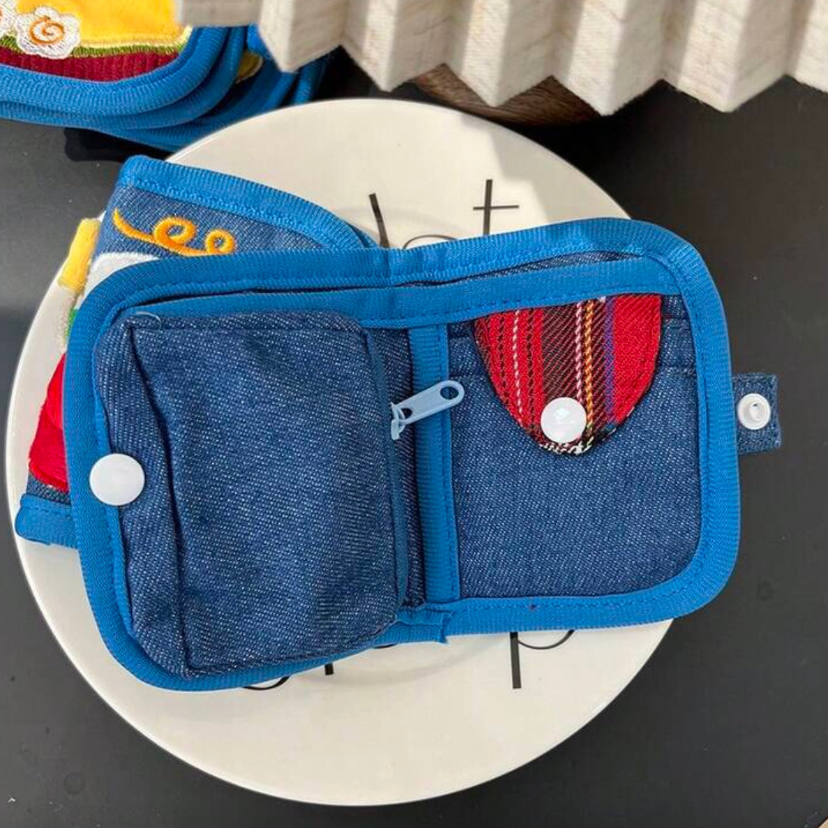 canvas wallet 🎨