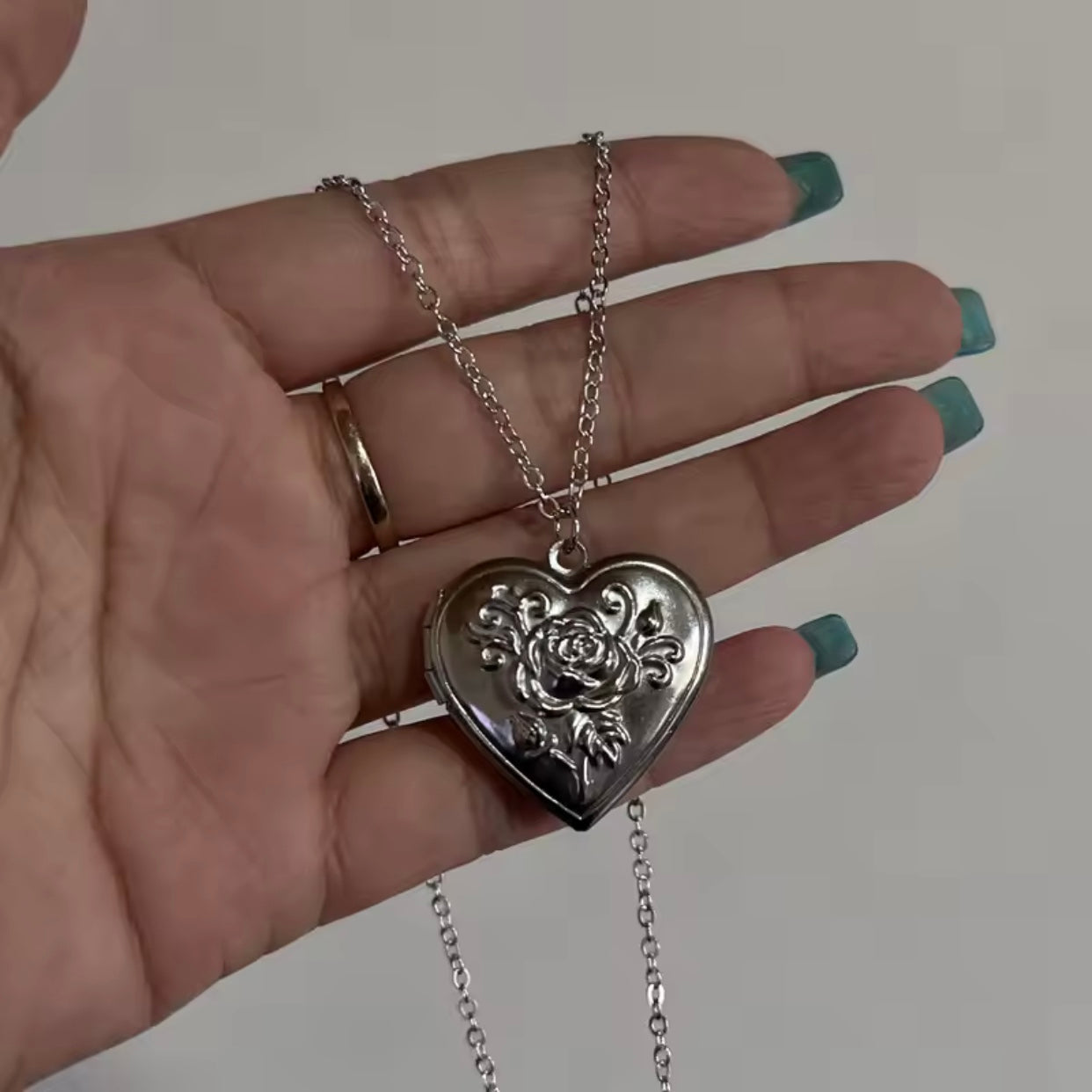 heart locket