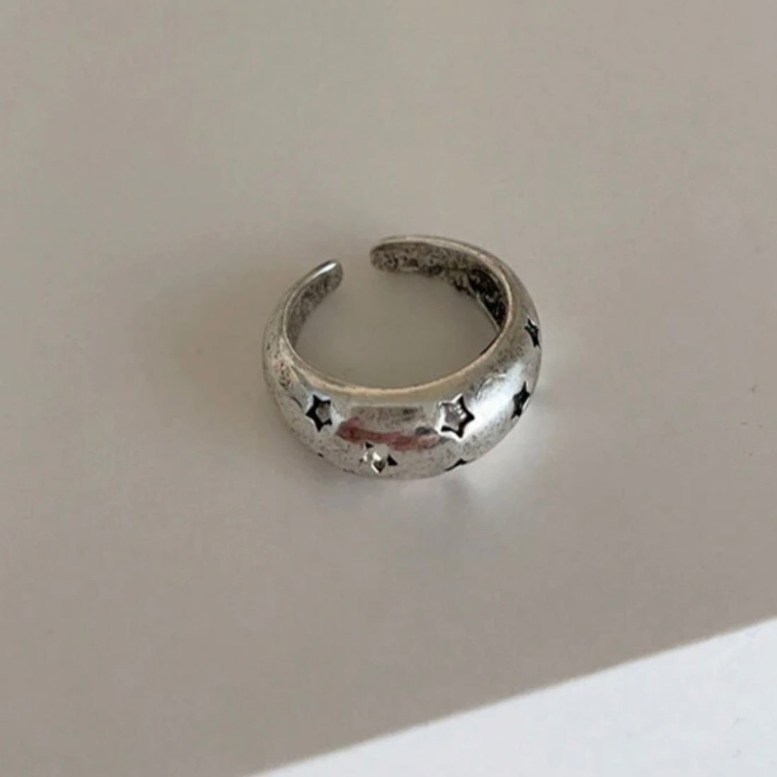grunge star ring set [3 rings]