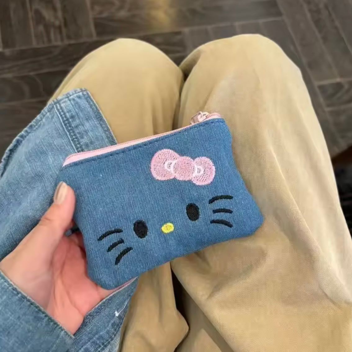 hello kitty cloth wallet