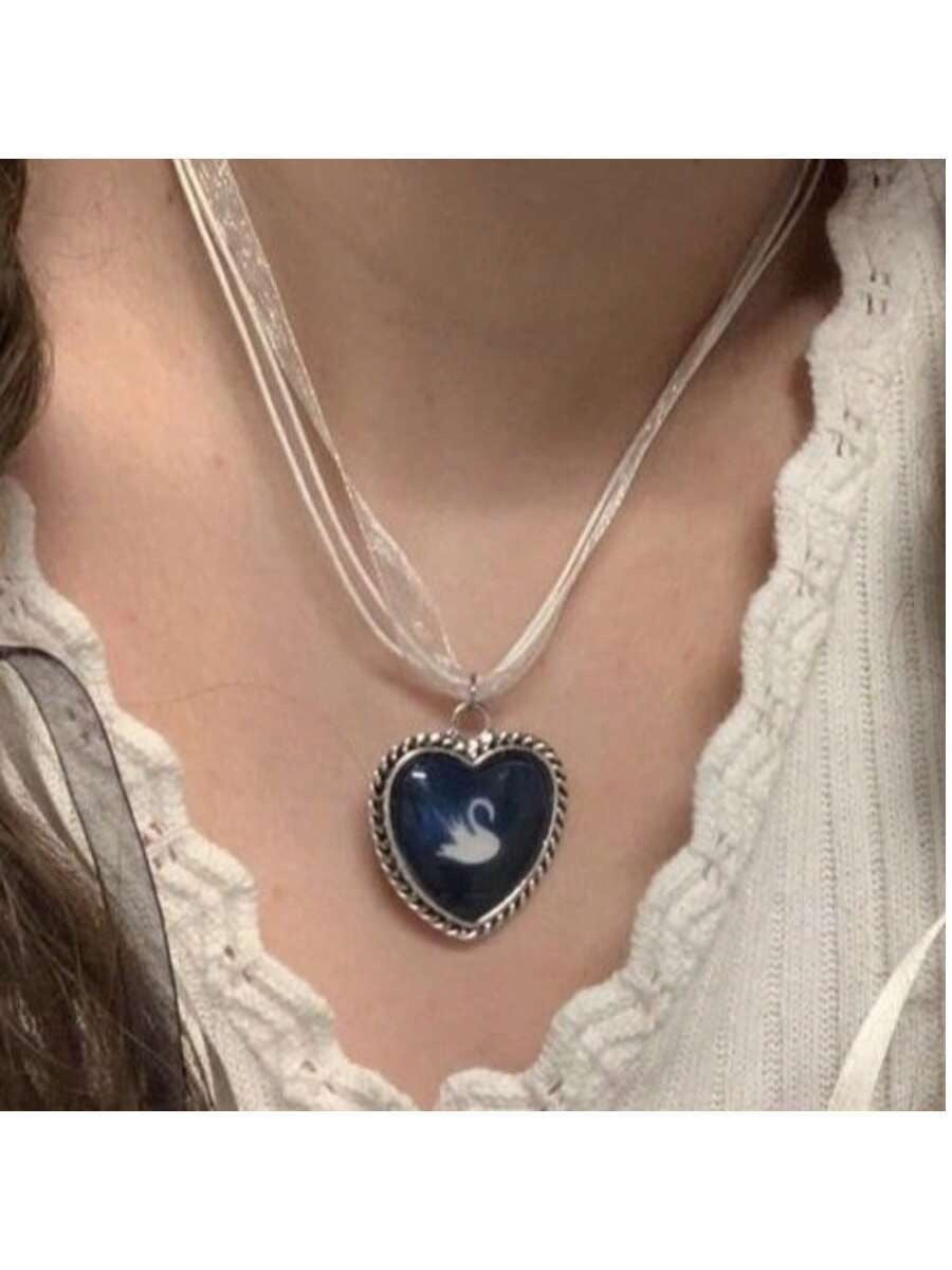swan necklace
