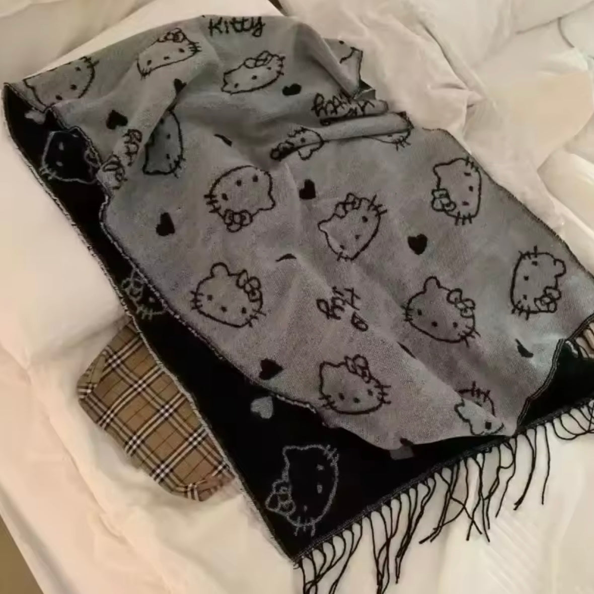 hello kitty scarf