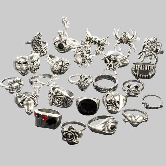 gothic ring set (20)