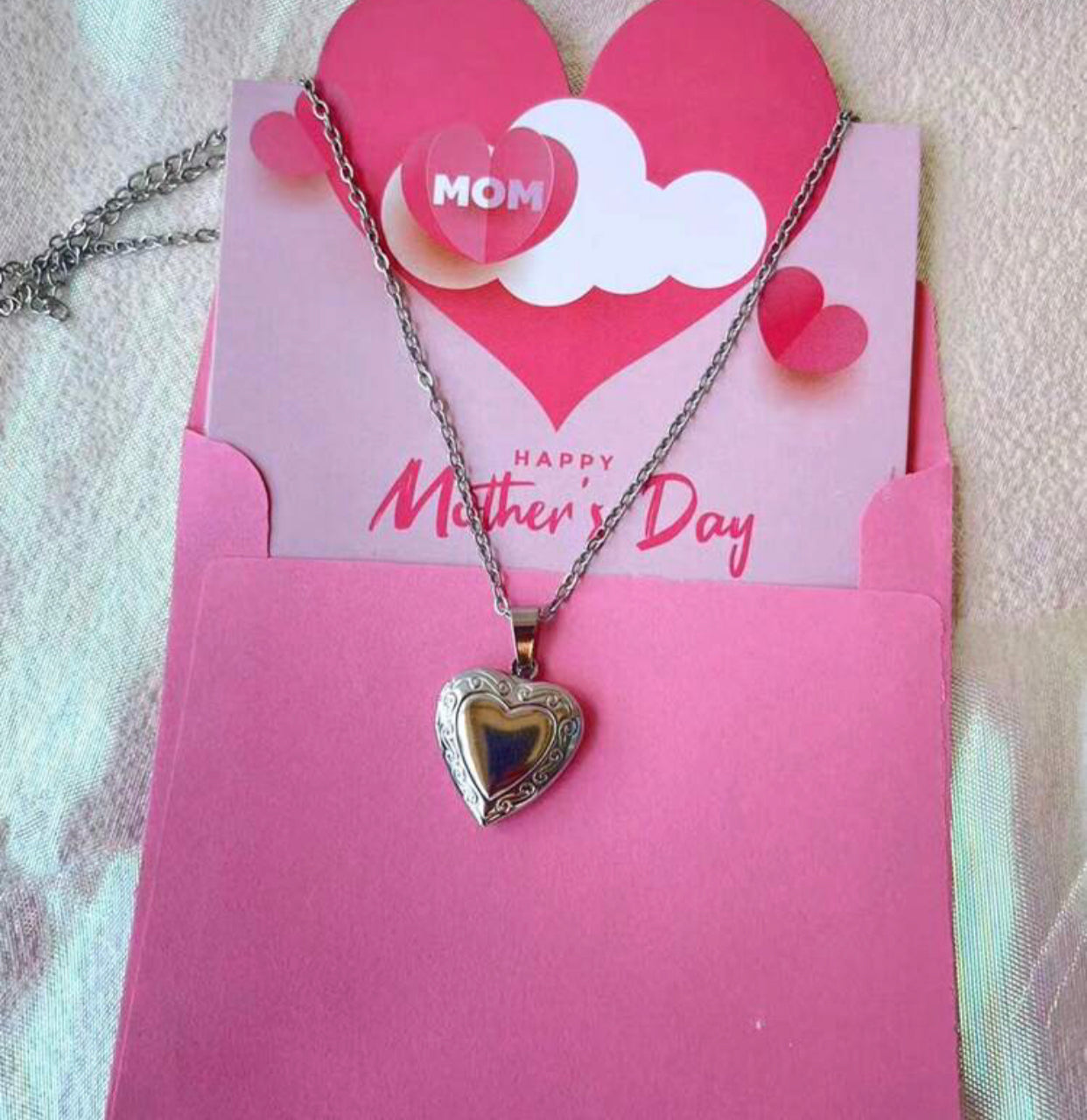 heart locket