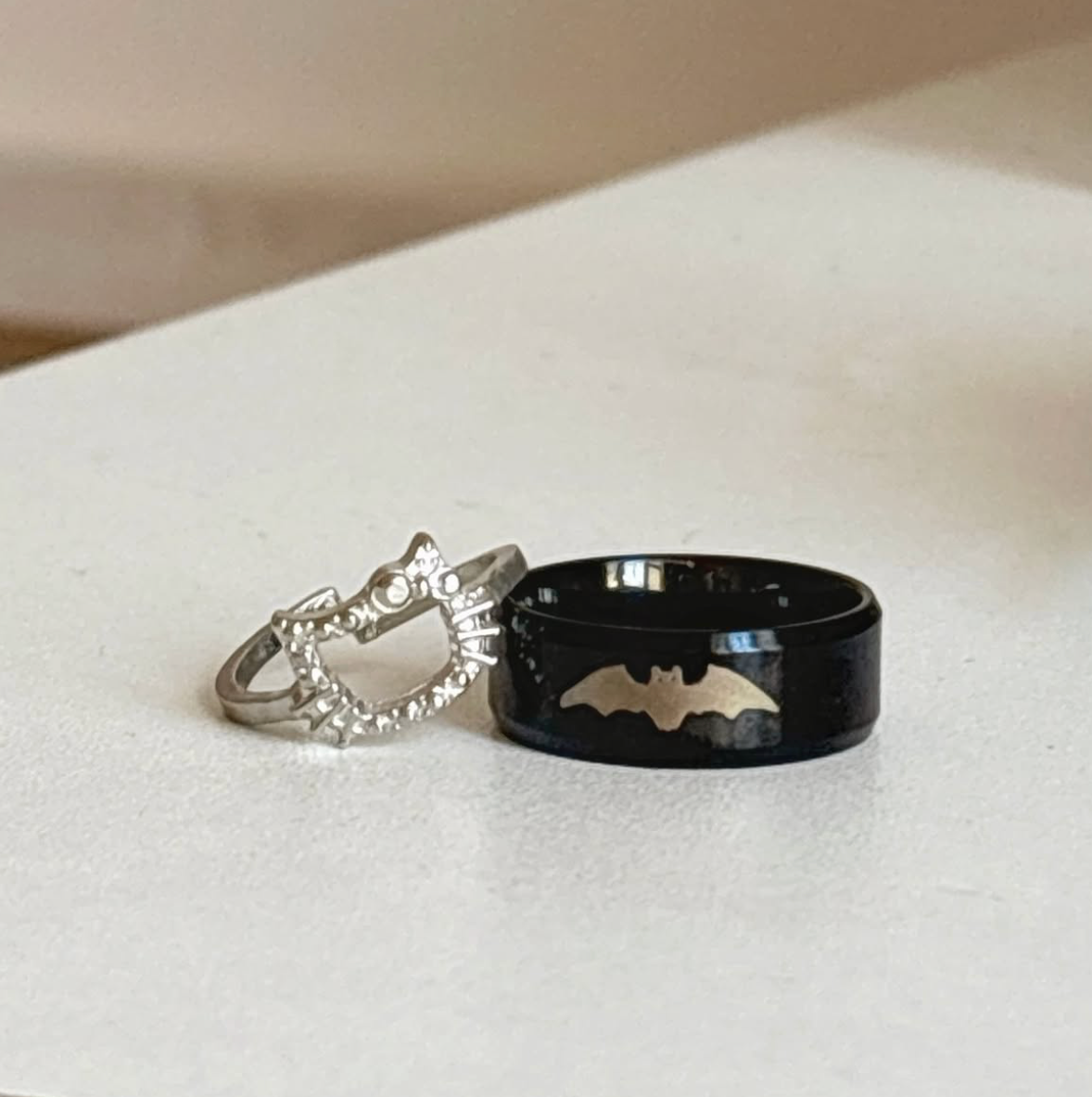 hello kitty | batman ring set