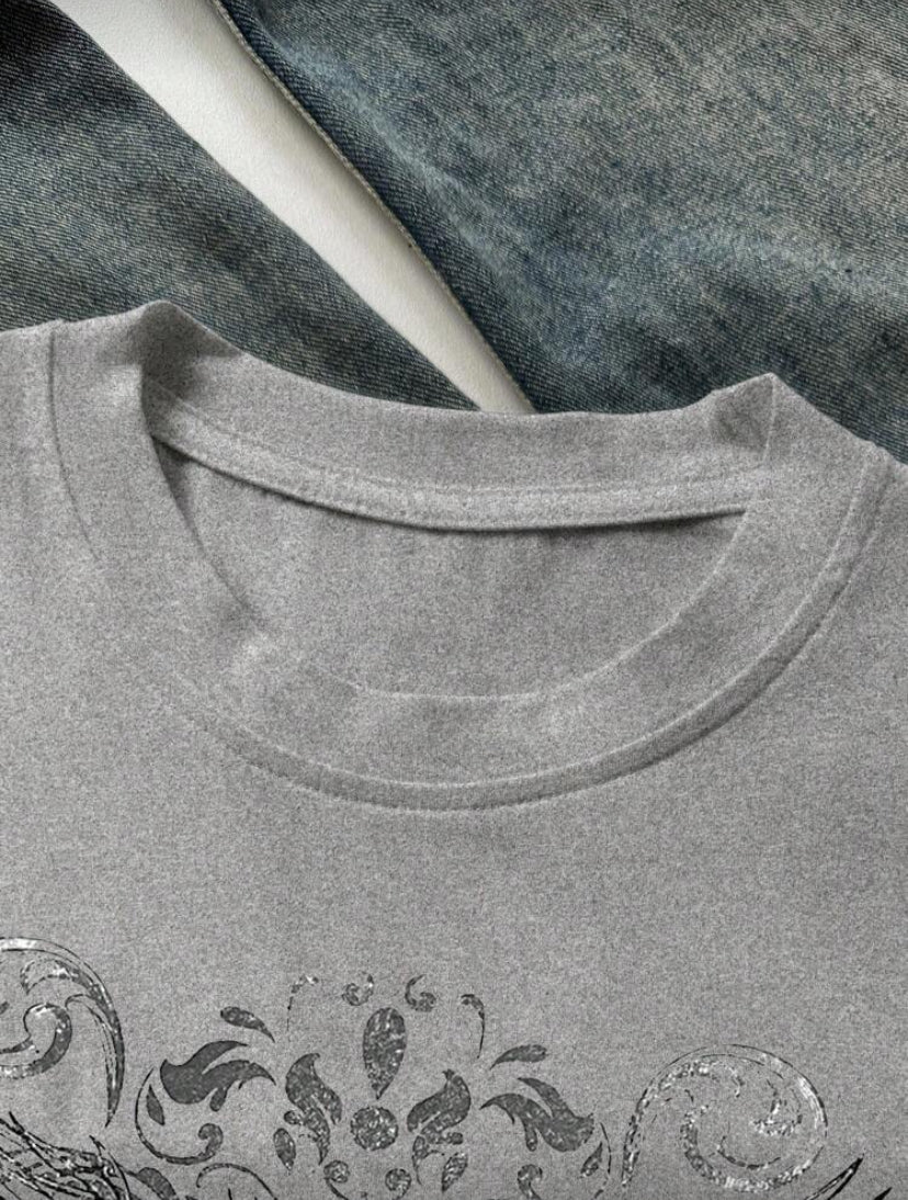 grunge heart tee