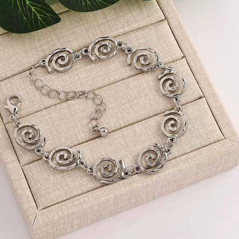 swirl bracelet