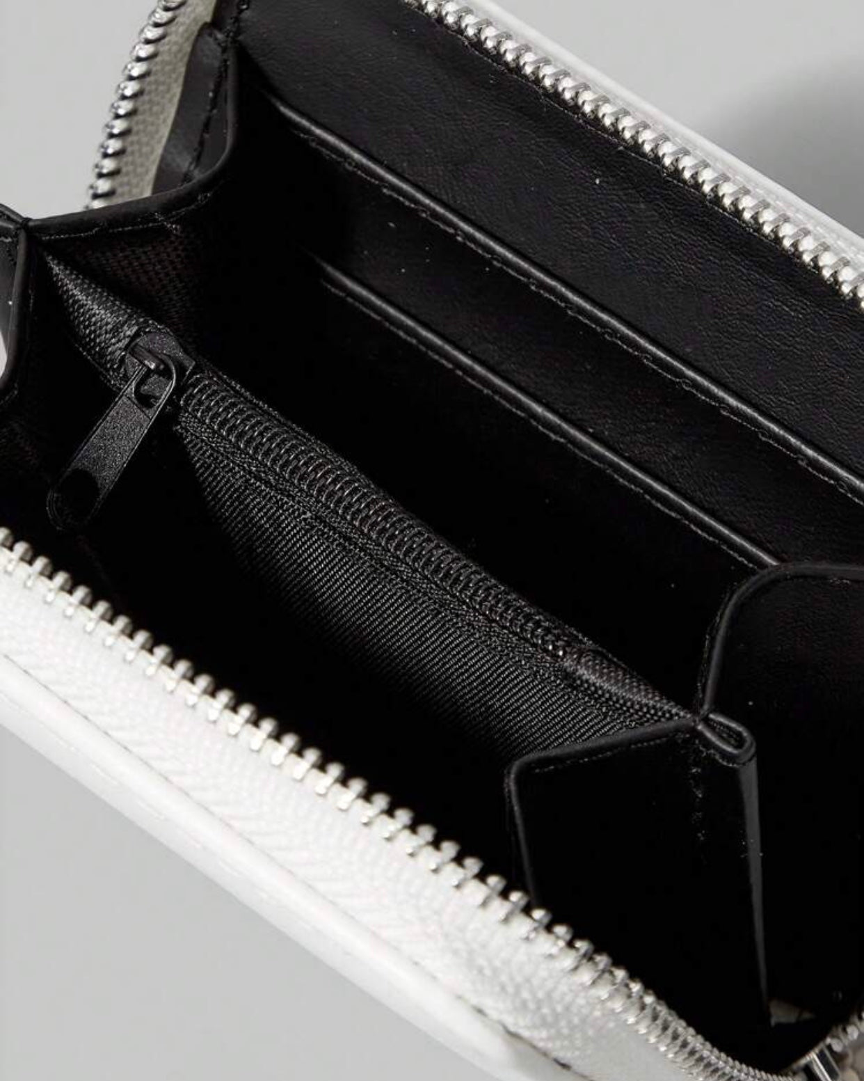 black cat wallet 🐈‍⬛