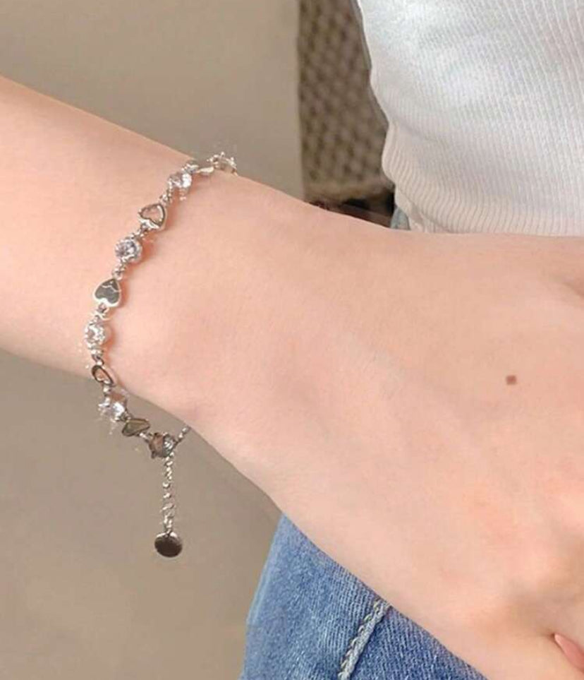 dainty silver heart bracelet