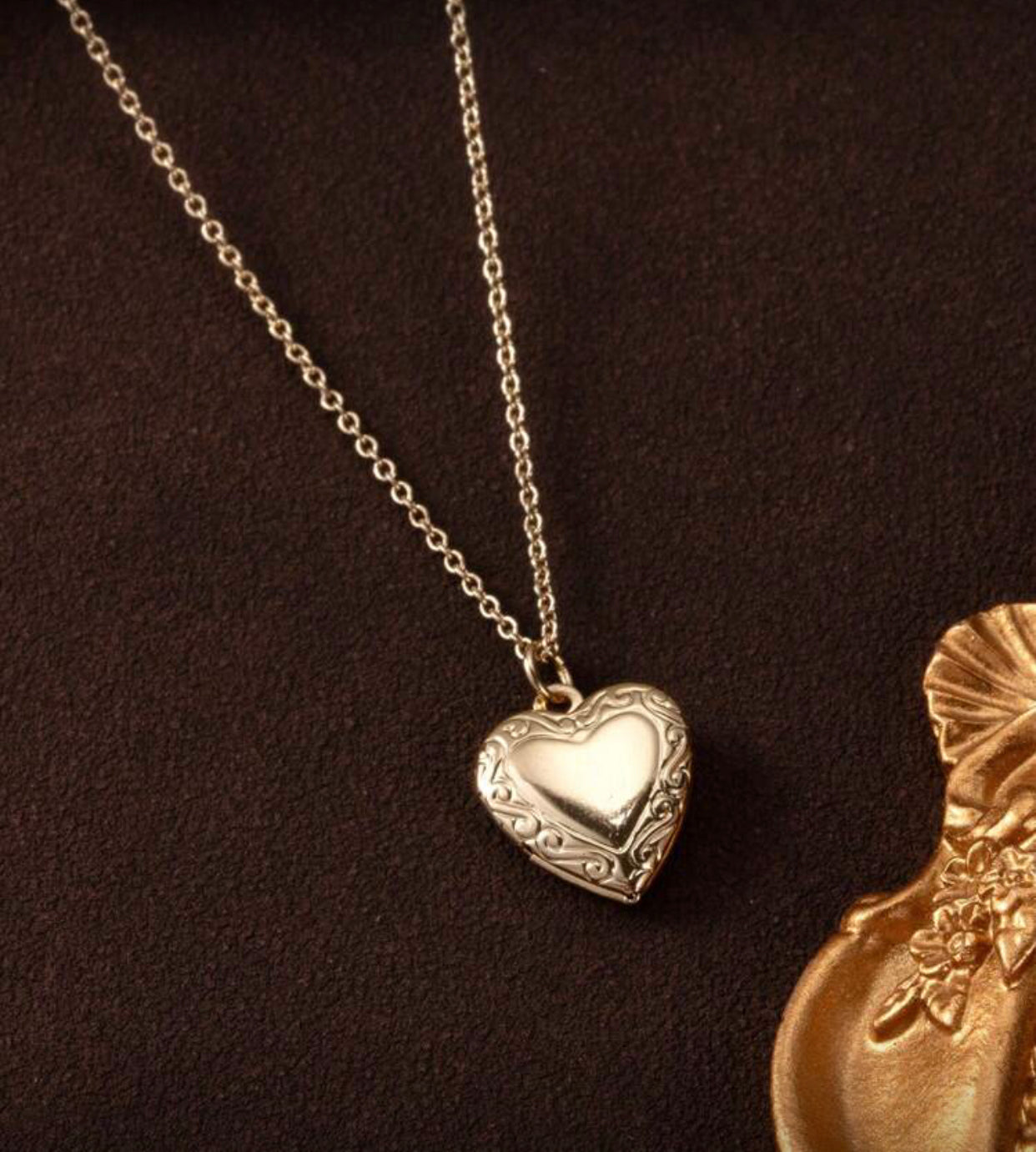 heart locket