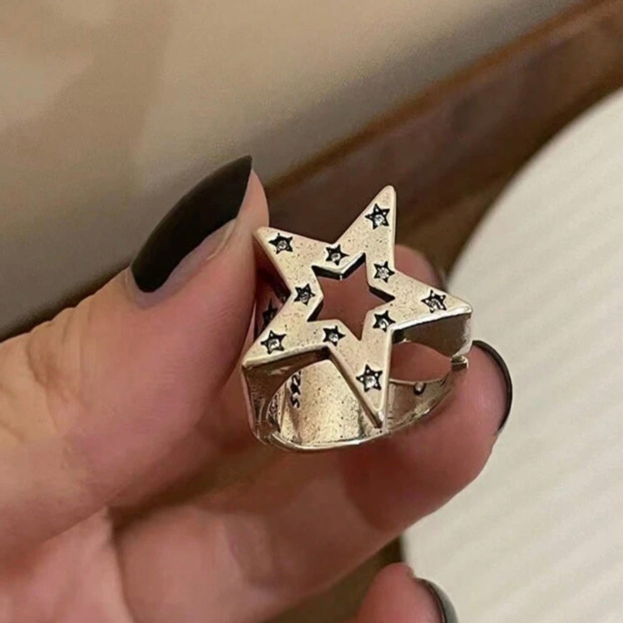grunge star ring set [3 rings]