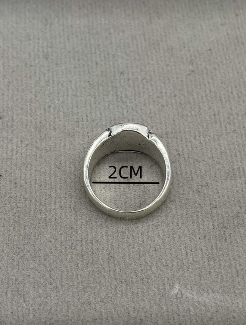 8 ball ring