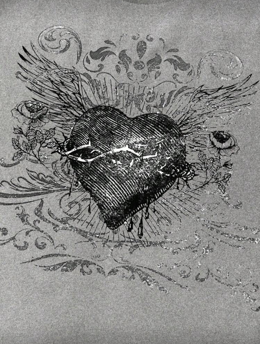 grunge heart tee