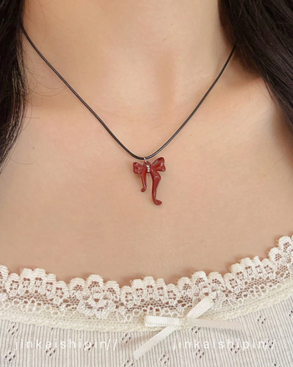 red bow necklace