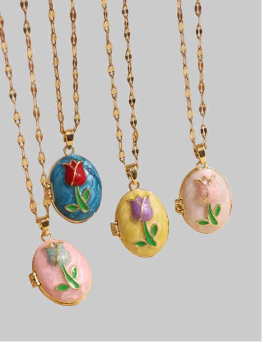 enchanted garden lockets (its openable)