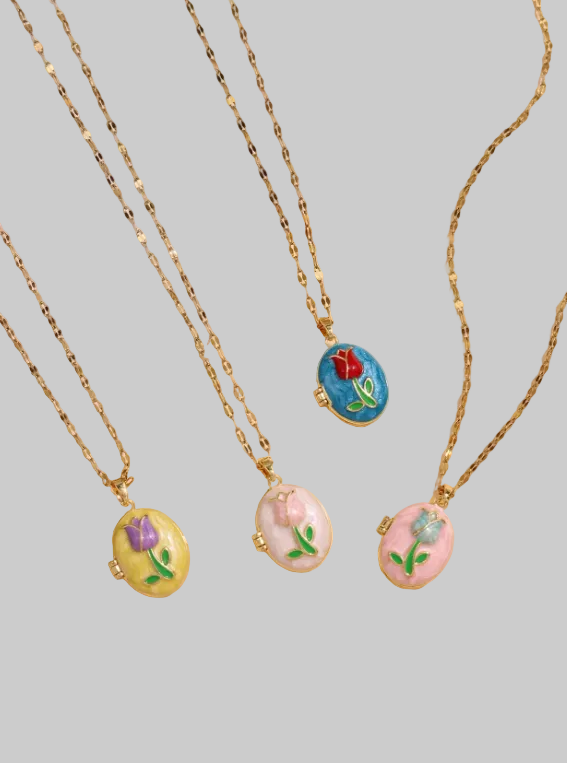 enchanted garden lockets (its openable)