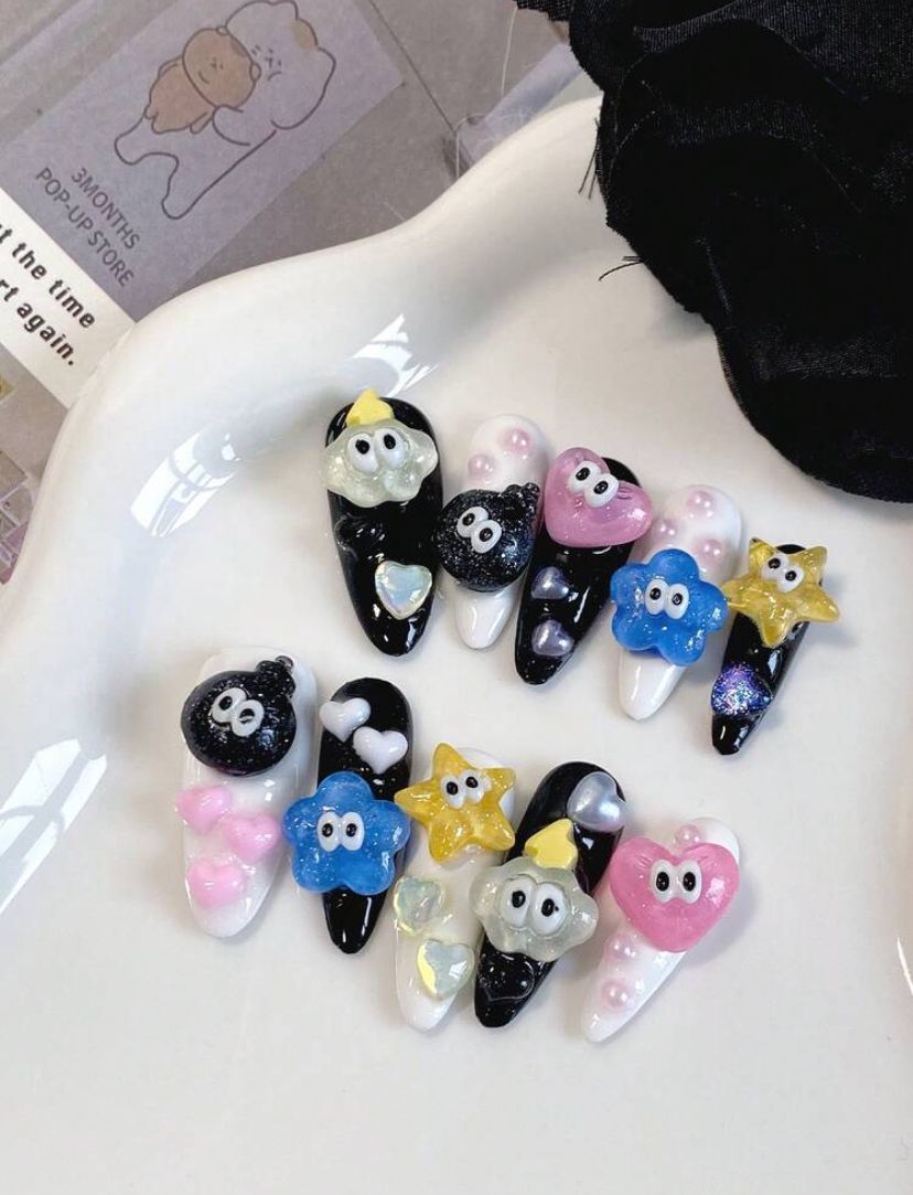 kawaii eyed 3d nails