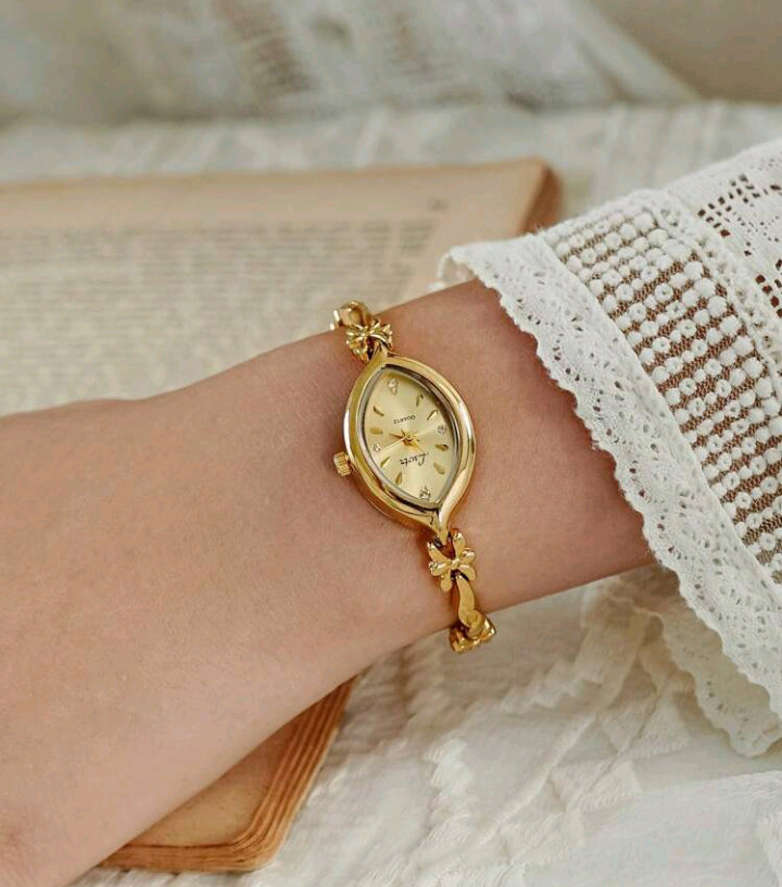 dainty gold watch (1pc)