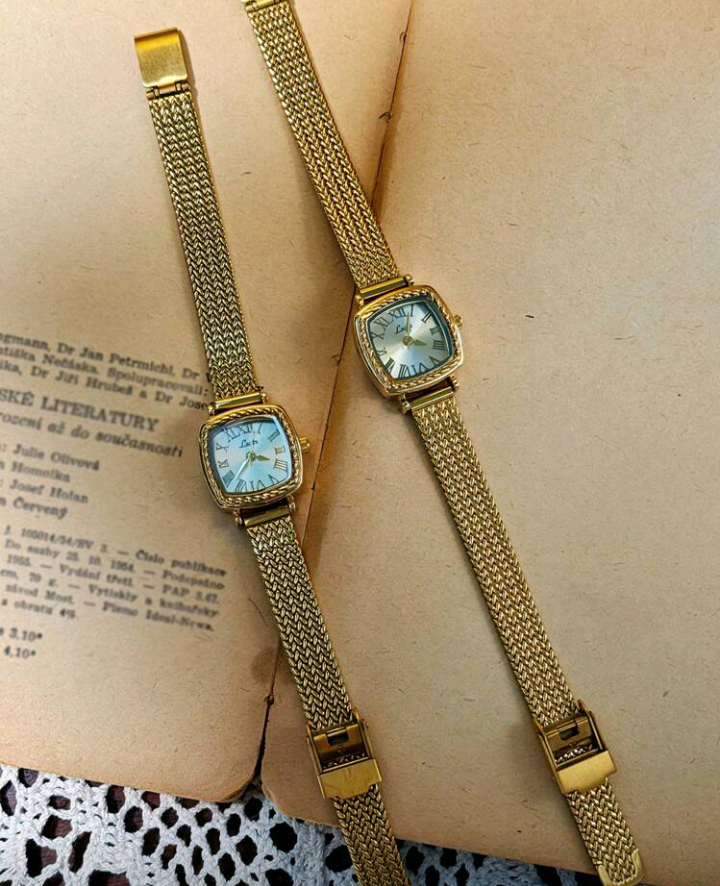 minimalist dainty gold watch (1 pc)