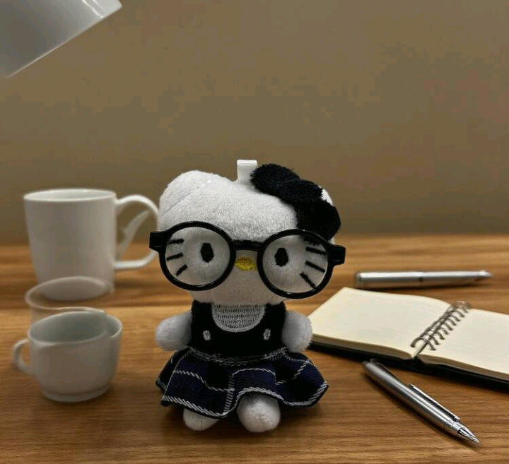 nerd hello kitty plush keychain